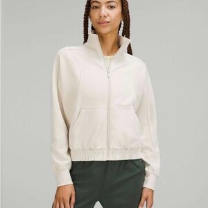 Lululemon Athletica Natural Ivory Sweatshirt Top